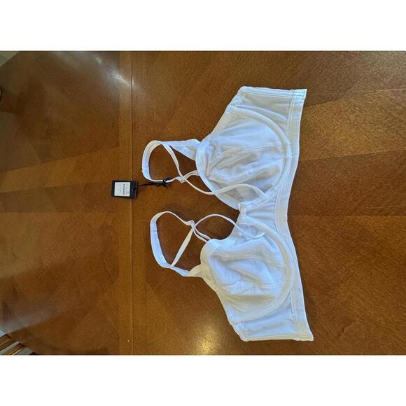 Stylish Women's White Bra with Strappy Back - Picture 1 of 3